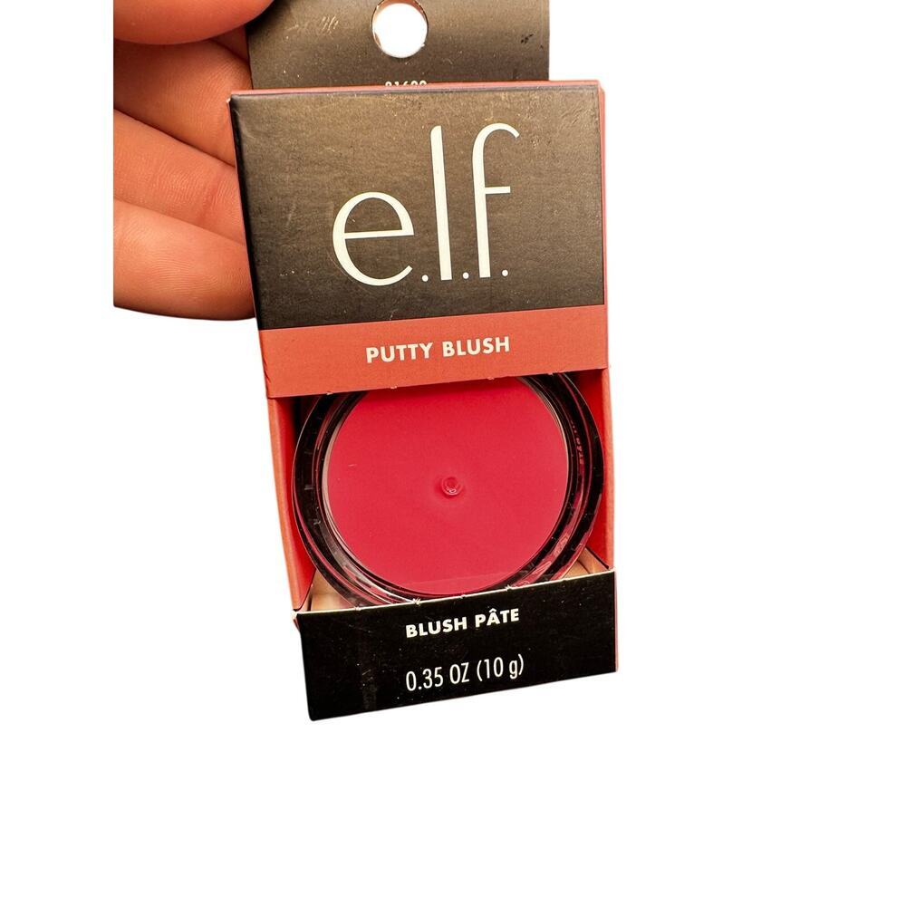 NWT e.l.f. Putty Blush- Shade: Bora Bora